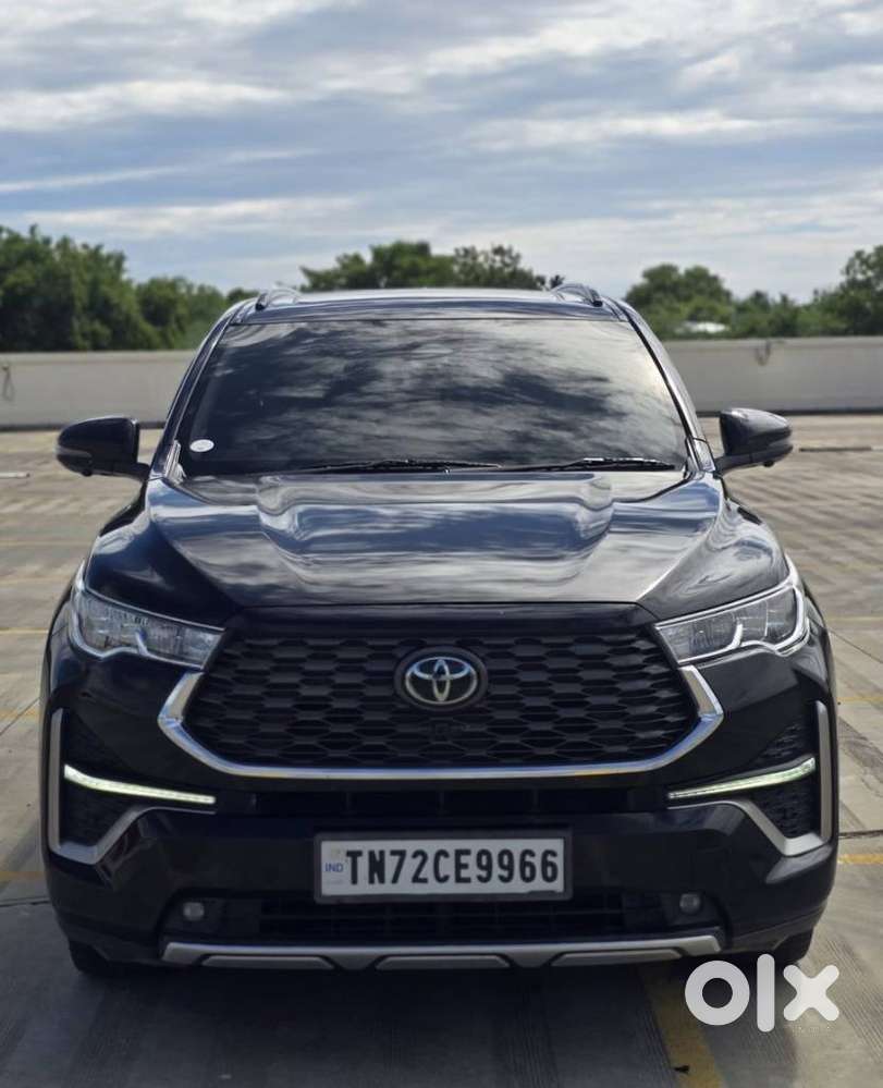 Toyota Innova Hycross 2.0 Zx Hybrid 7 Str, 2023, Petrol