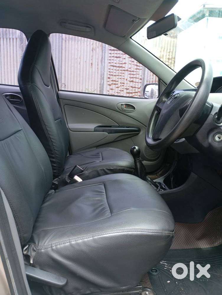 Toyota Etios, 2011, Petrol