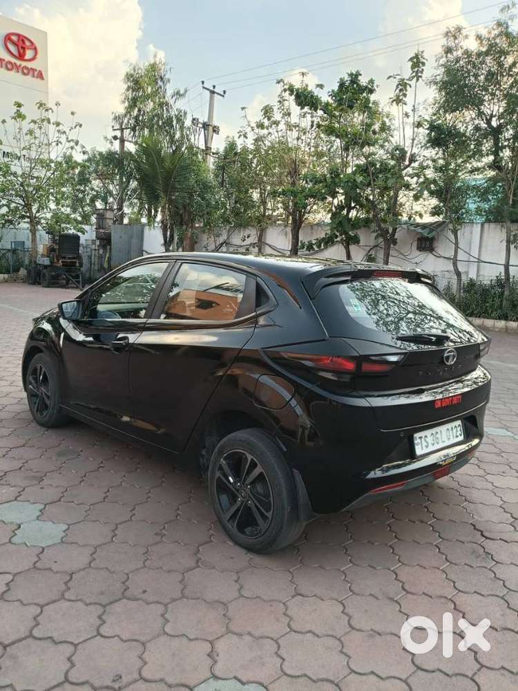 Tata Altroz 1.2 Xz Plus Dark Edition, 2021, Petrol