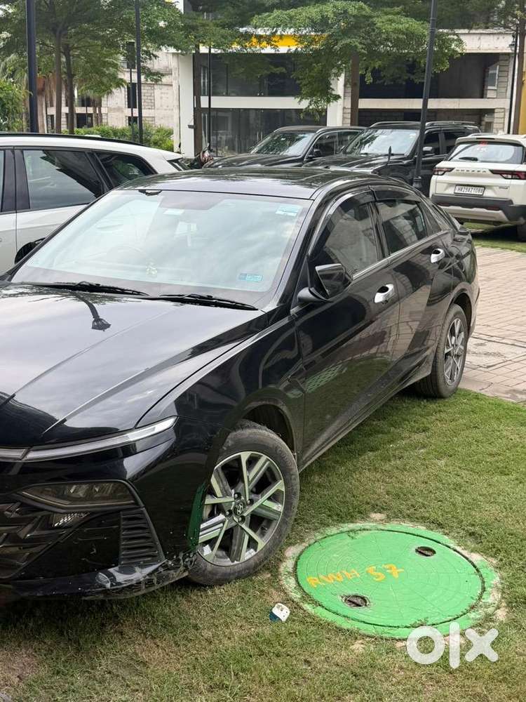 Hyundai Verna Sx Ivt 2023 (december)