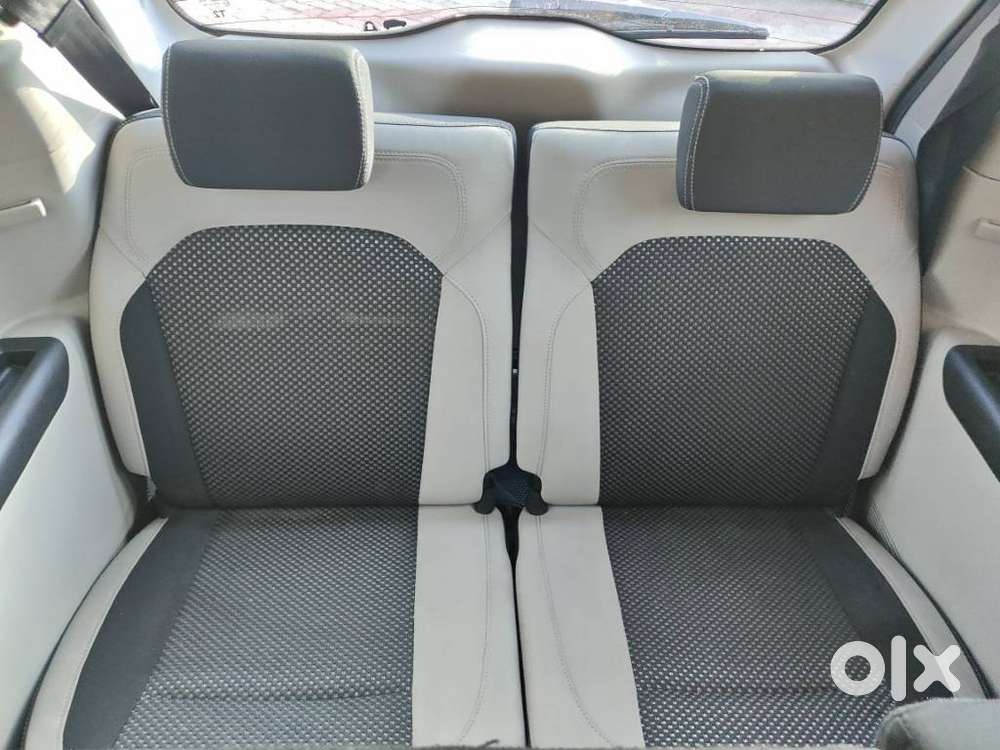 Renault Triber, 2022, Petrol
