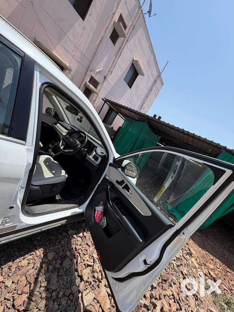 Mahindra Xuv700 2022 Diesel 84849 Km Driven