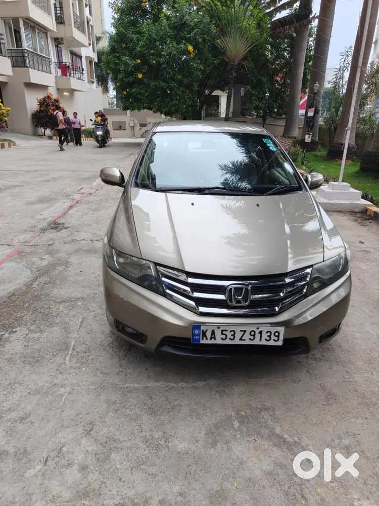 Honda City 2012 Petrol Well Maintained, Full Option.