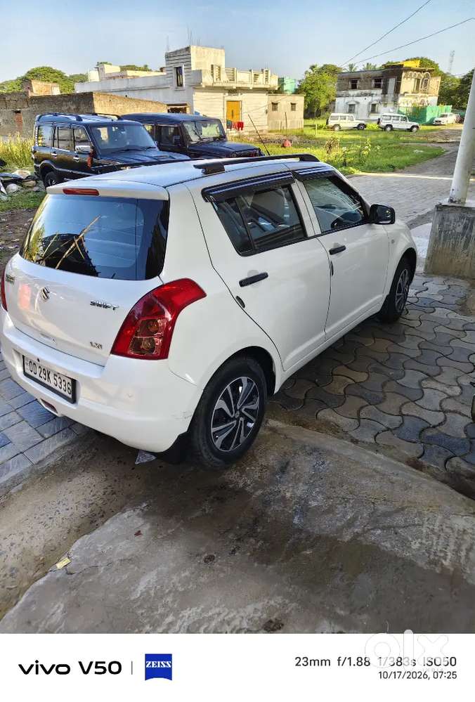 Maruti Suzuki Swift Lxi 2009 Car