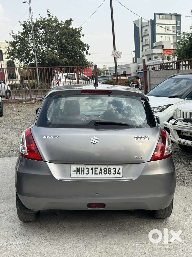 Maruti Suzuki Swift Vvt Zxi, 2013, Petrol