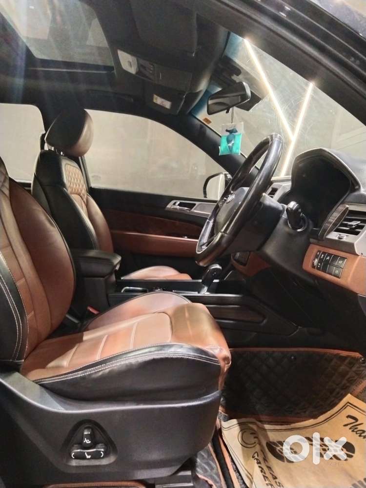 Mahindra Alturas G4 4wd At, 2019, Diesel