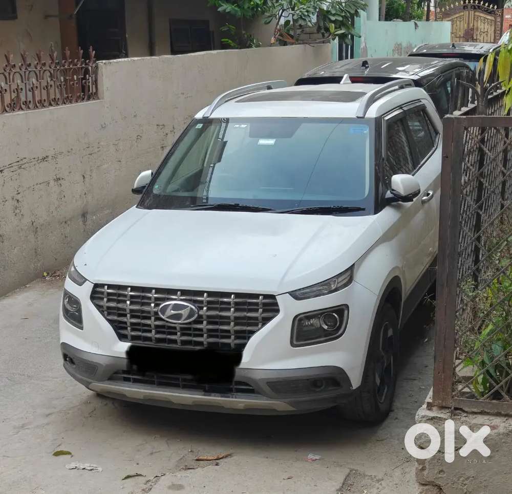 Hyundai Venue 2019 December Petrol 36000 Km Driven