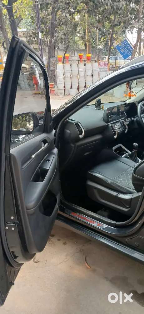 Kia Sonet 2023 Petrol Well Maintained