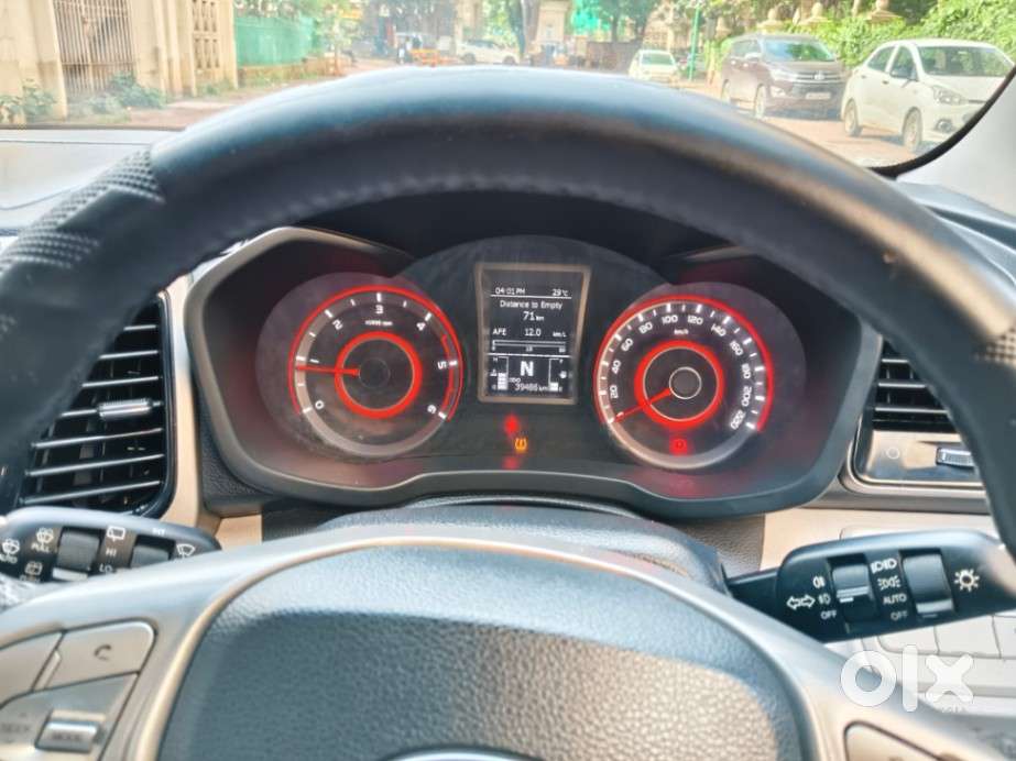 Mahindra Xuv300 W8 (o) 1.5 Diesel Amt, 2020, Diesel