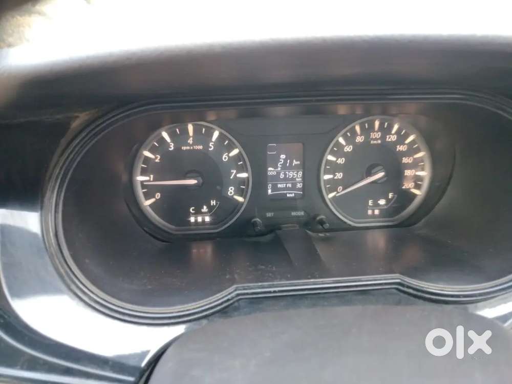 New Condition Car New Battery 80% Tayar Child Ac Urgent Sall