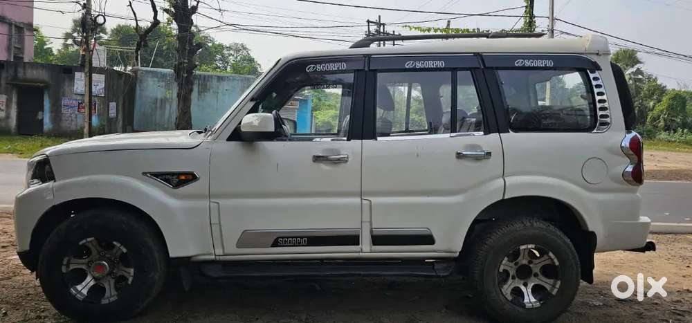 Mahindra Scorpio 2014 Diesel 80127 Km Driven