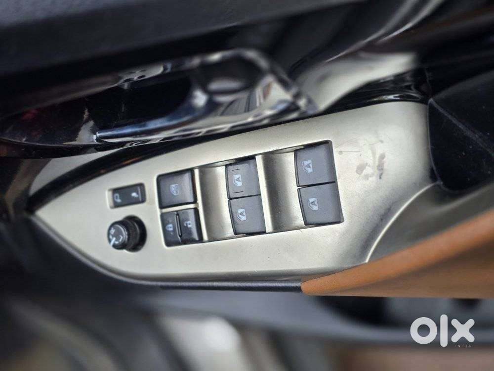 Toyota Innova Crysta 2.8z Automatic, 2018, Diesel
