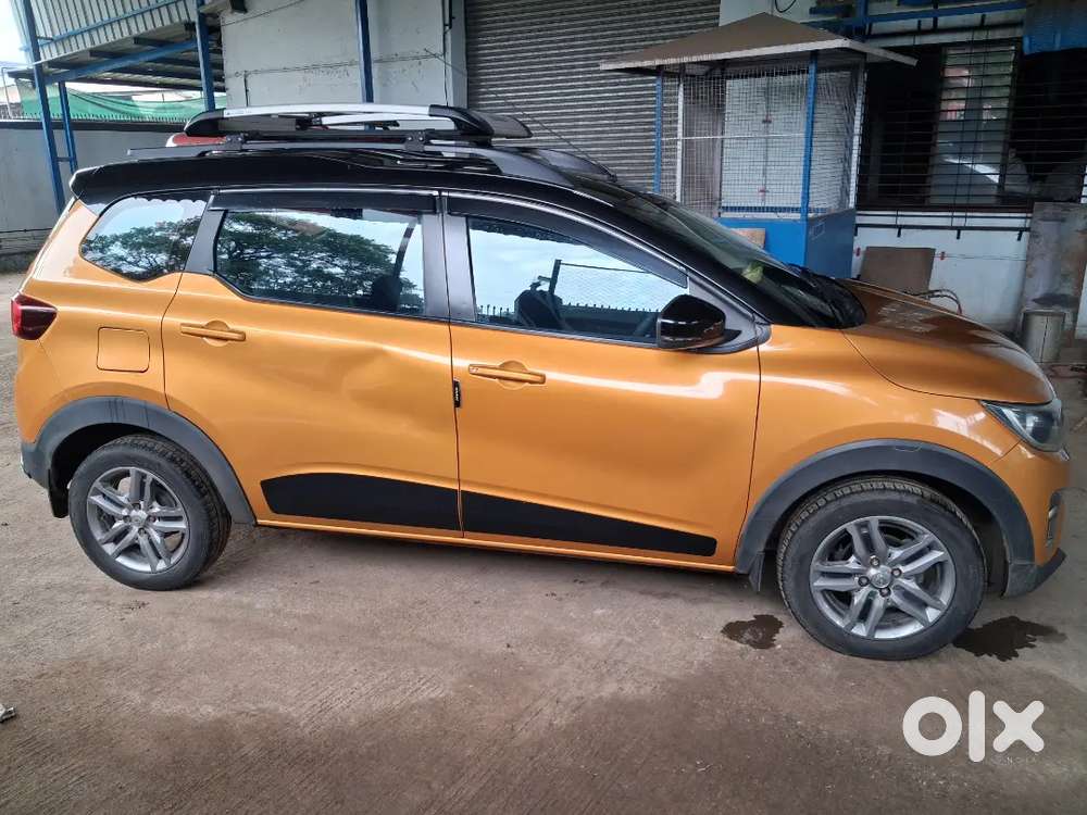 Renault Triber Petrol Amt 2022 Dual Tone