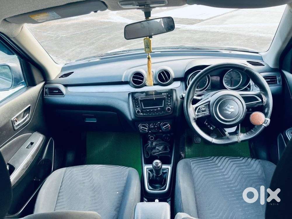 Maruti Suzuki Swift Vxi + Manual, 2021, Petrol