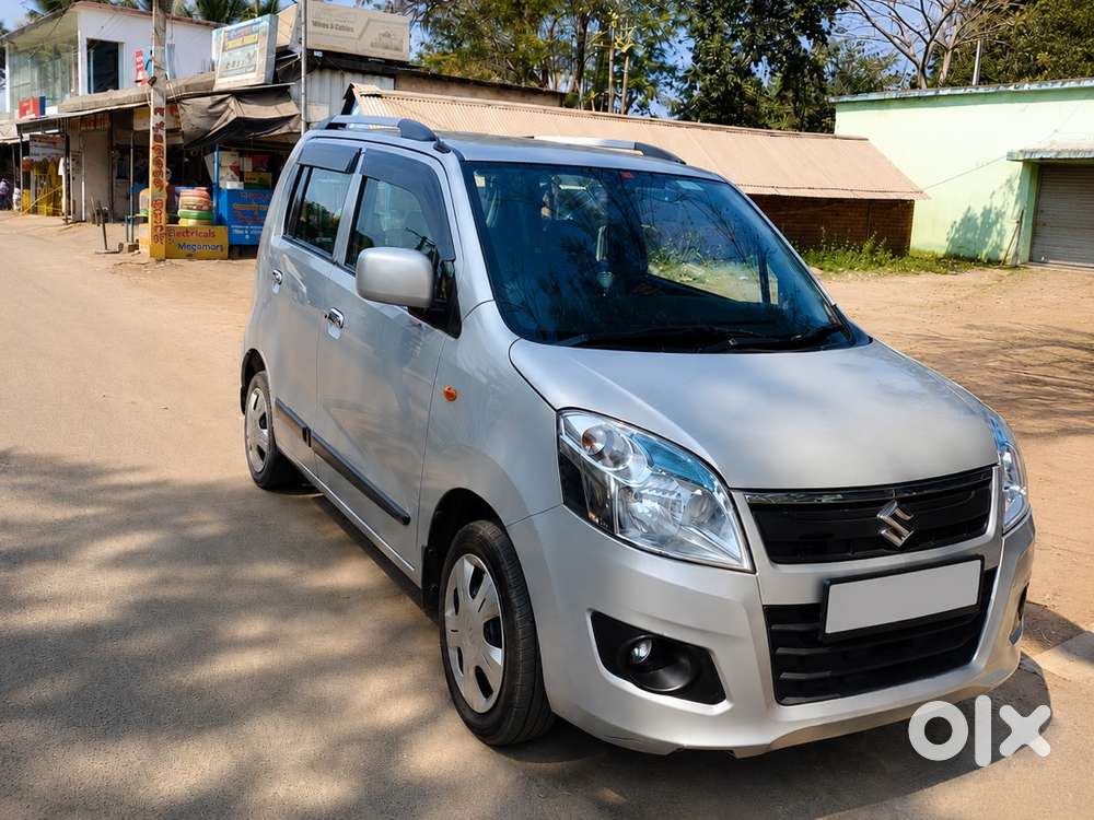 2016 Wagon R Vxi, Excellent Condition  Single Hand