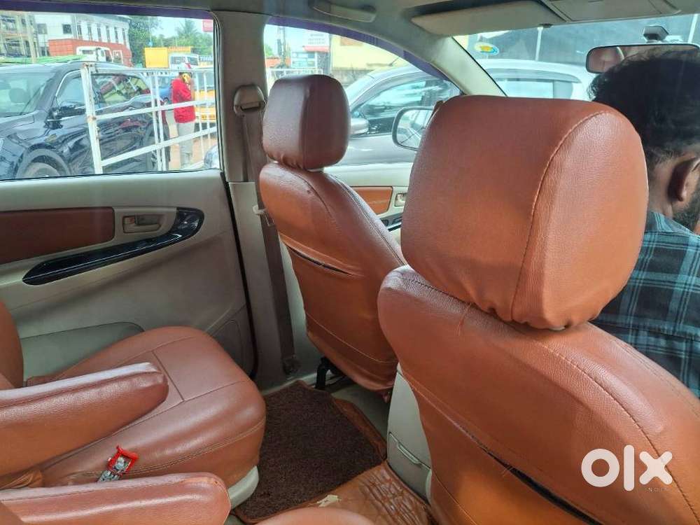 Toyota Innova 2.5 Gx 7 Seater Bs Iv, 2014, Diesel