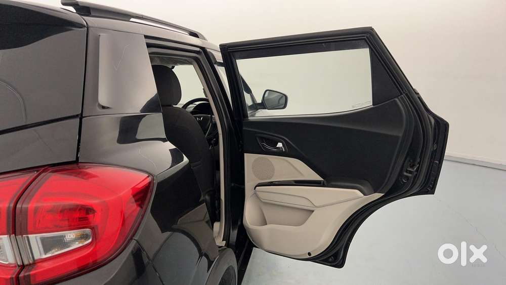 Mahindra Xuv300 W8 Amt Optional Diesel, 2022, Petrol