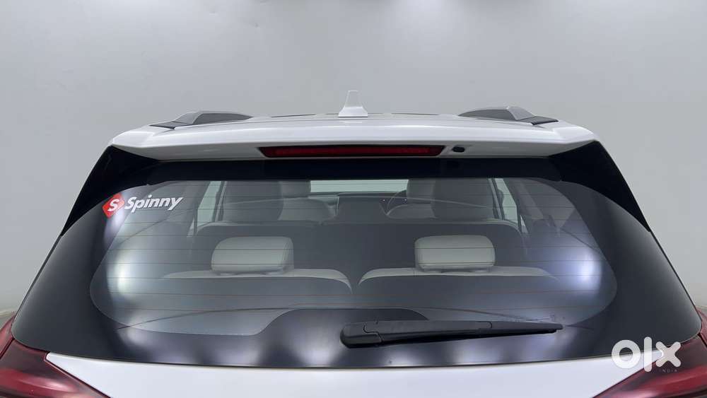 Mahindra Xuv700 2.0 Ax 7 Petrol At Luxury Pack Str, 2021, Petrol