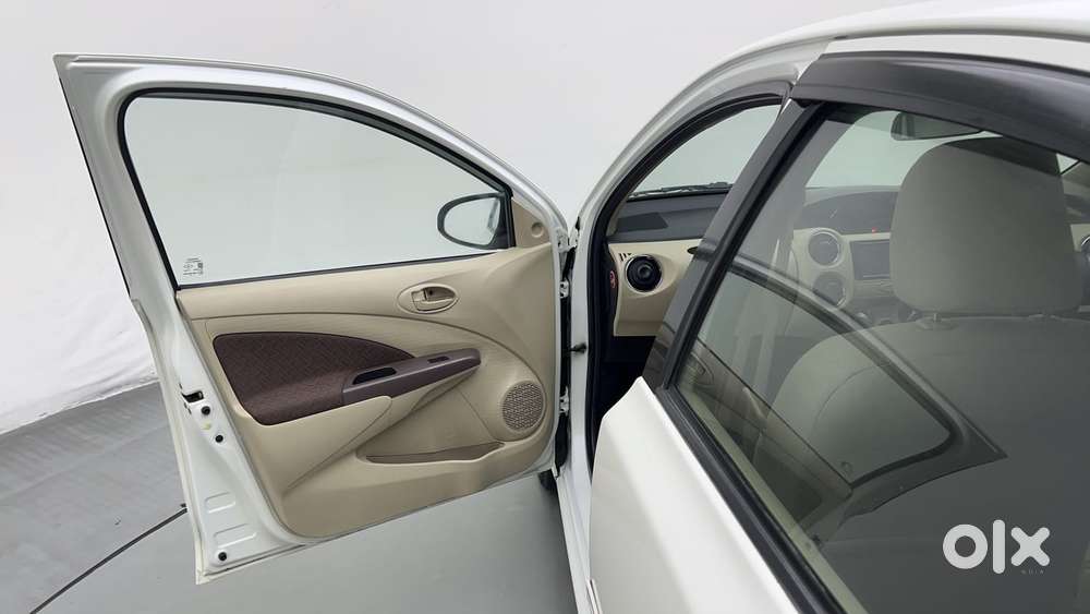 Toyota Platinum Etios 1.5 Vx, 2018, Petrol