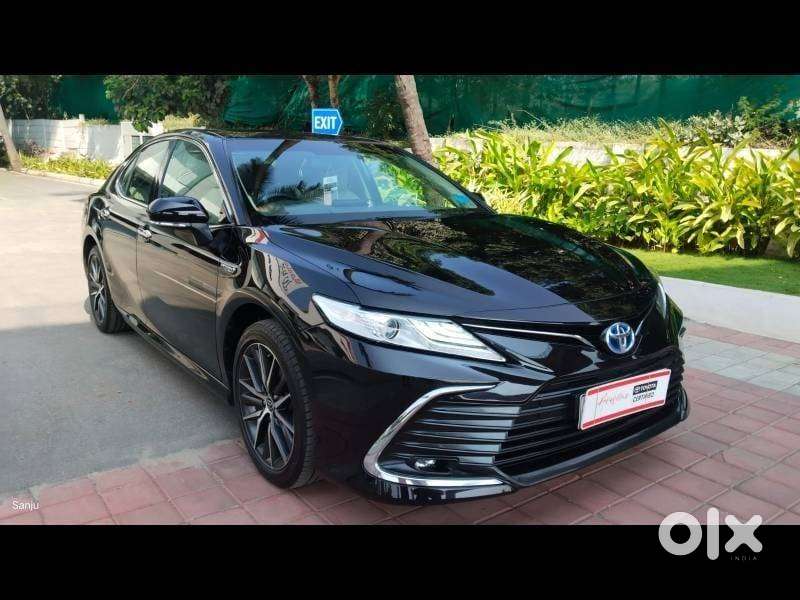 Toyota Camry Hybrid, 2022, Petrol