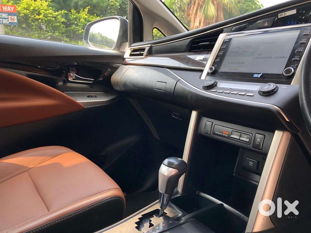 Toyota Innova Crysta [ ] 2.4 Zx At 7 Str, 2022, Diesel