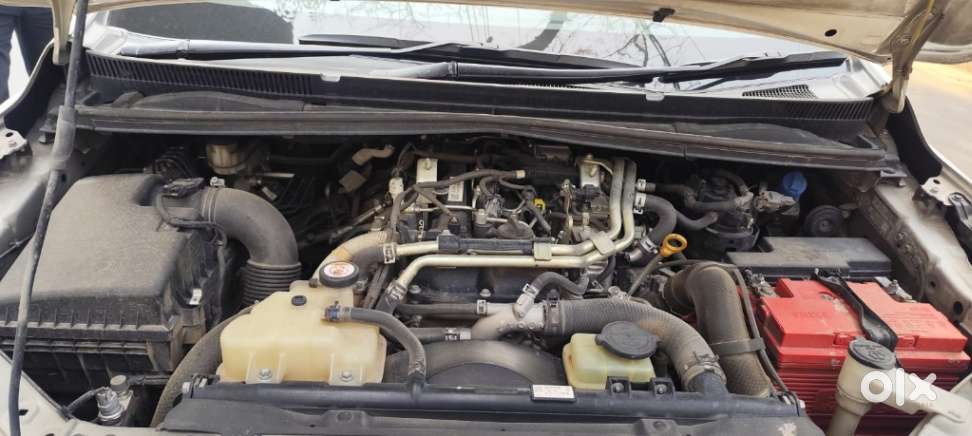 Toyota Innova Crysta 2.4 G Plus Mt 8 Str, 2022, Diesel