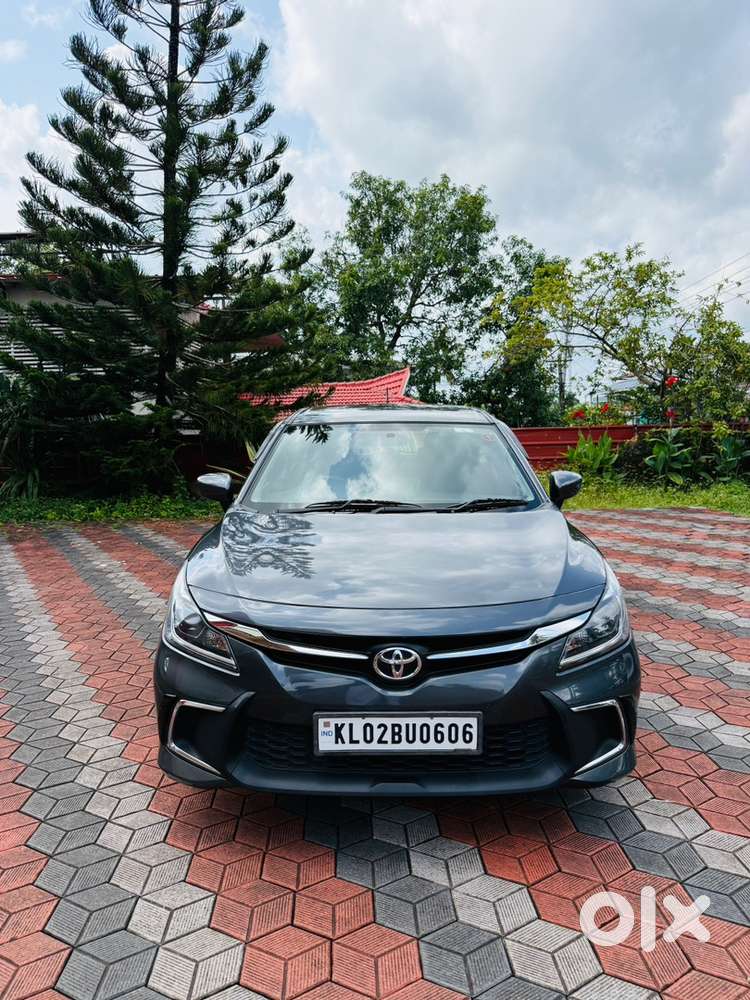 Toyota Glanza Petrol 2023 Single Owner Well Maintained