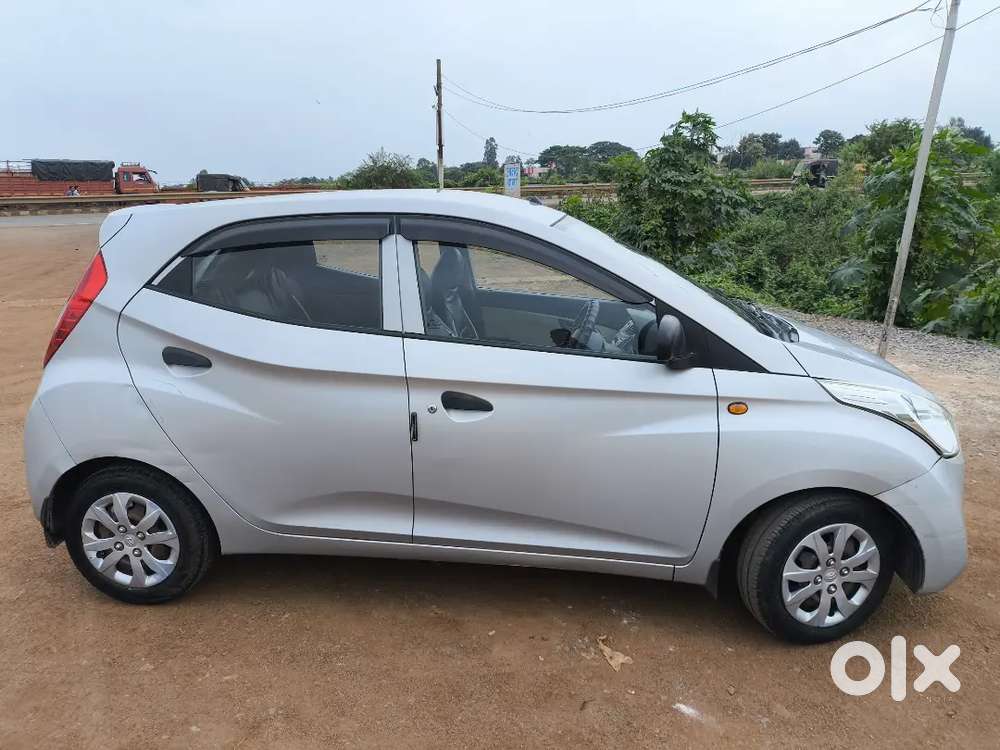 Hyundai Eon Magna 2016