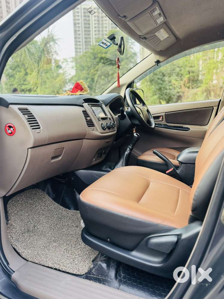 Toyota Innova 2.5 G (diesel) 8 Seater, 2015, Diesel