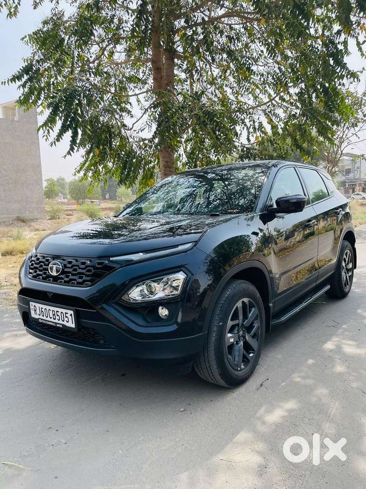 Harrier Top Model September 2023 Dark Edition