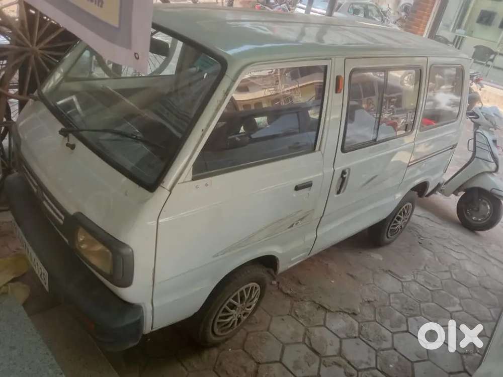 Maruti Suzuki Omni 2010