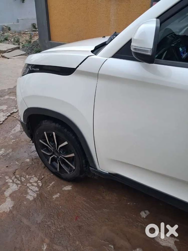 Mahindra Kuv100 Nxt 2017 Petrol 6 Str