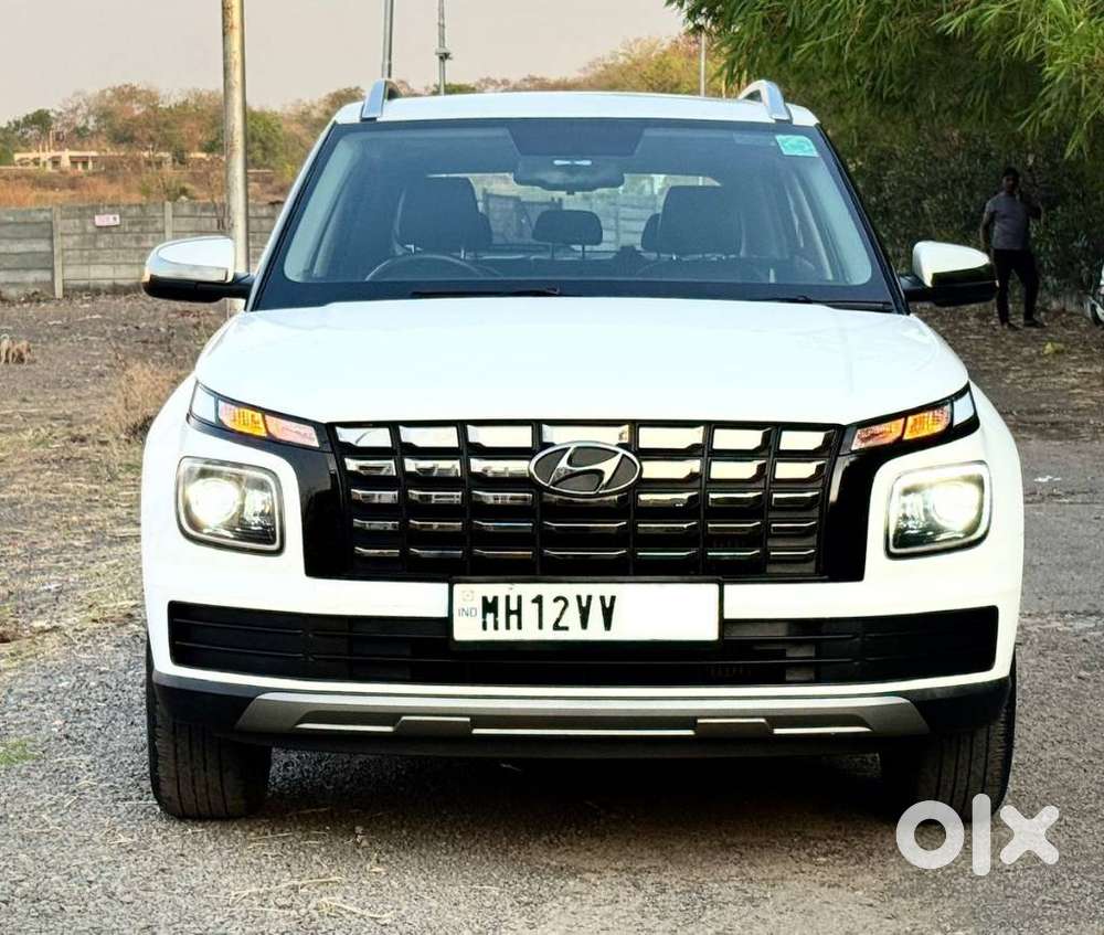 Hyundai Venue 1.0 Sx Plus Turbo Dct Dual Tone, 2023, Petrol
