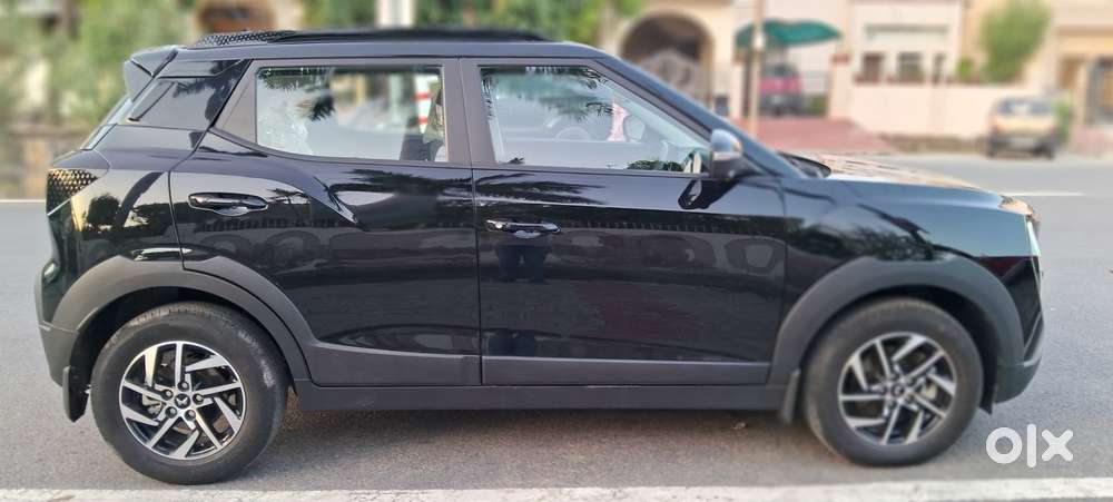 Mahindra Xuv 3xo Ax5 Ds Mt, 2025, Petrol