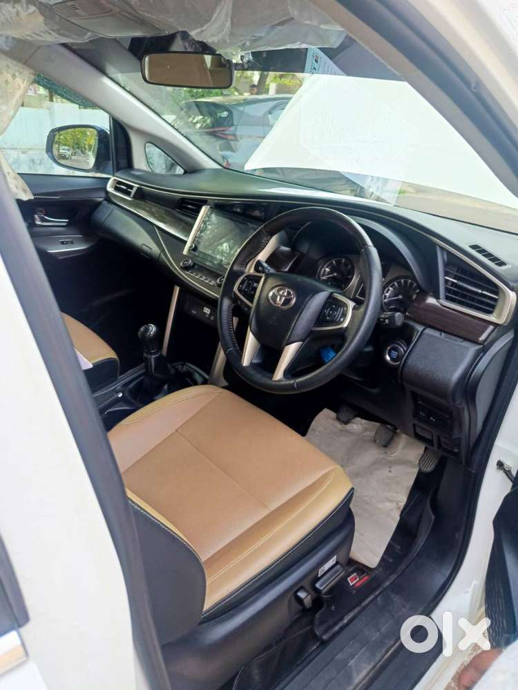 Innova Crysta 2.4 Z