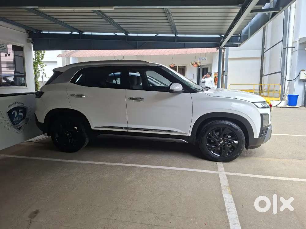 S(o)-diesel-alloy, Sunroof, Button Start Etc.,