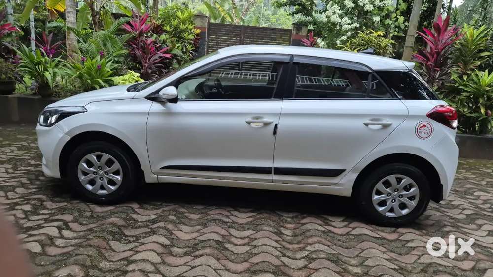 For Sale: 2017 Hyundai I20 Petrol &ndash; Polar White