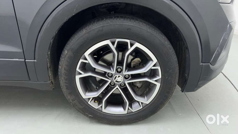 Skoda Kushaq 1.0 Tsi Style, 2022, Petrol