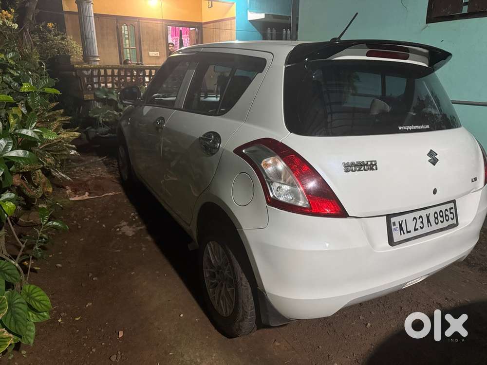 Maruti Suzuki Swift 2015 Petrol Well Maintained