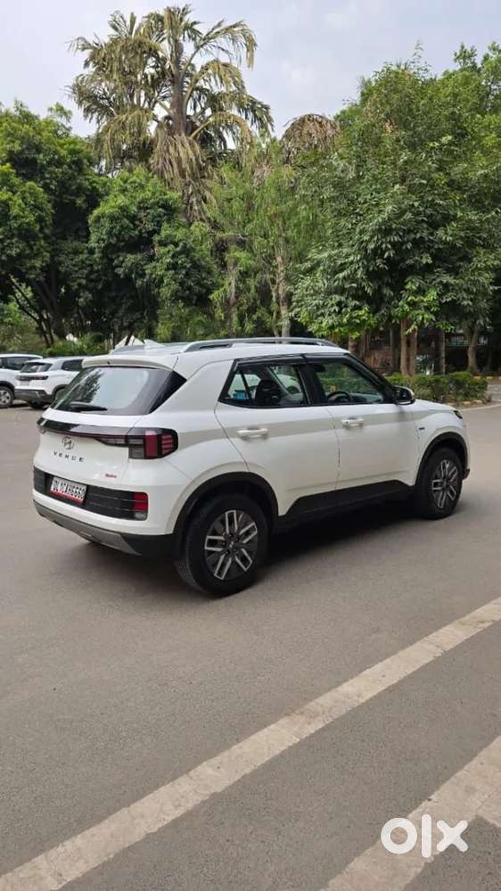 Hyundai Venue 1.0 S (o) Turbo Imt, 2023, Petrol