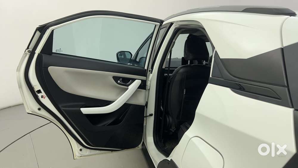Tata Nexon Creative Plus S 1.2 Revotron Petrol 6 Amt, 2023, Petrol