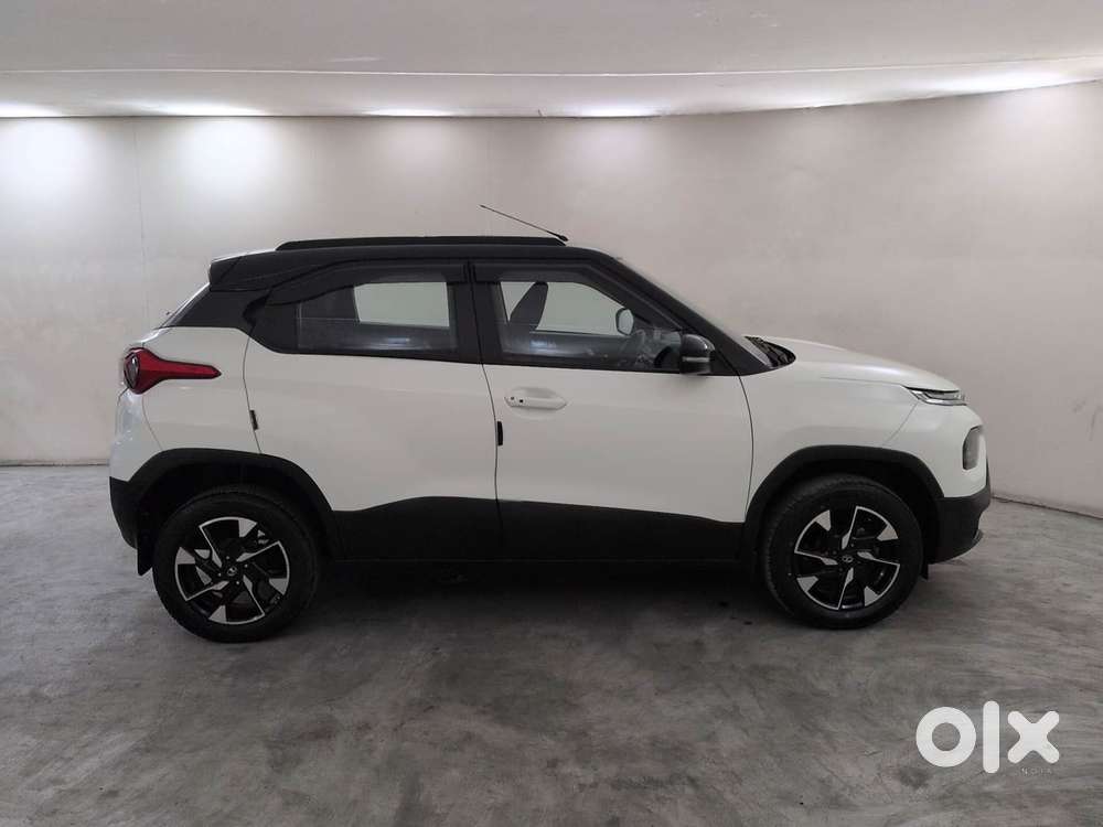 Tata Punch 1.2 Revotron Creative Amt Dual Tone, 2023, Petrol