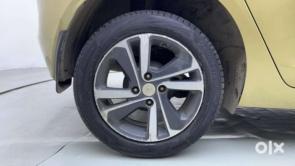 Tata Altroz 1.5 Xz Plus Diesel, 2021, Diesel