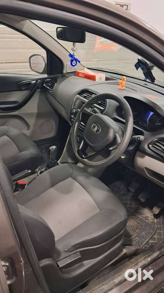 Tata Tiago Xt Manual 2018 | 2nd Owner | Only 17,004 Km | Petrol