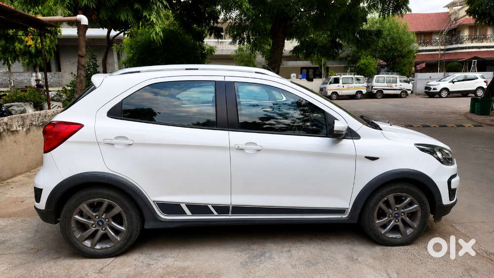 2019 Ford Freestyle Titanium+  25,512 Km  Single Owner  Excellent