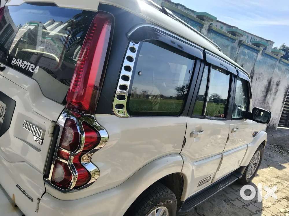 Mahindra Scorpio 2018 Diesel 100000 Km Driven