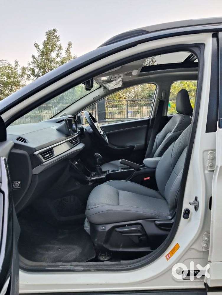 Tata Nexon, 2025, Petrol