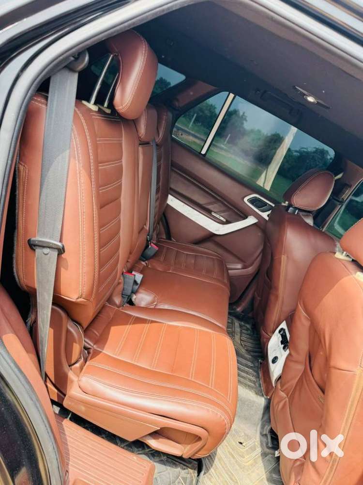 Ford Endeavour 2.2 Titanium At 4x2, 2016, Diesel