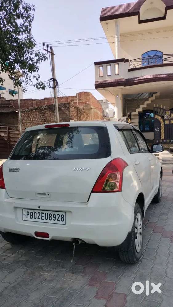 Maruti Suzuki Swift 2010