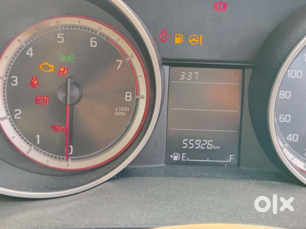 Maruti Suzuki Swift Vxi Optional, 2023, Petrol